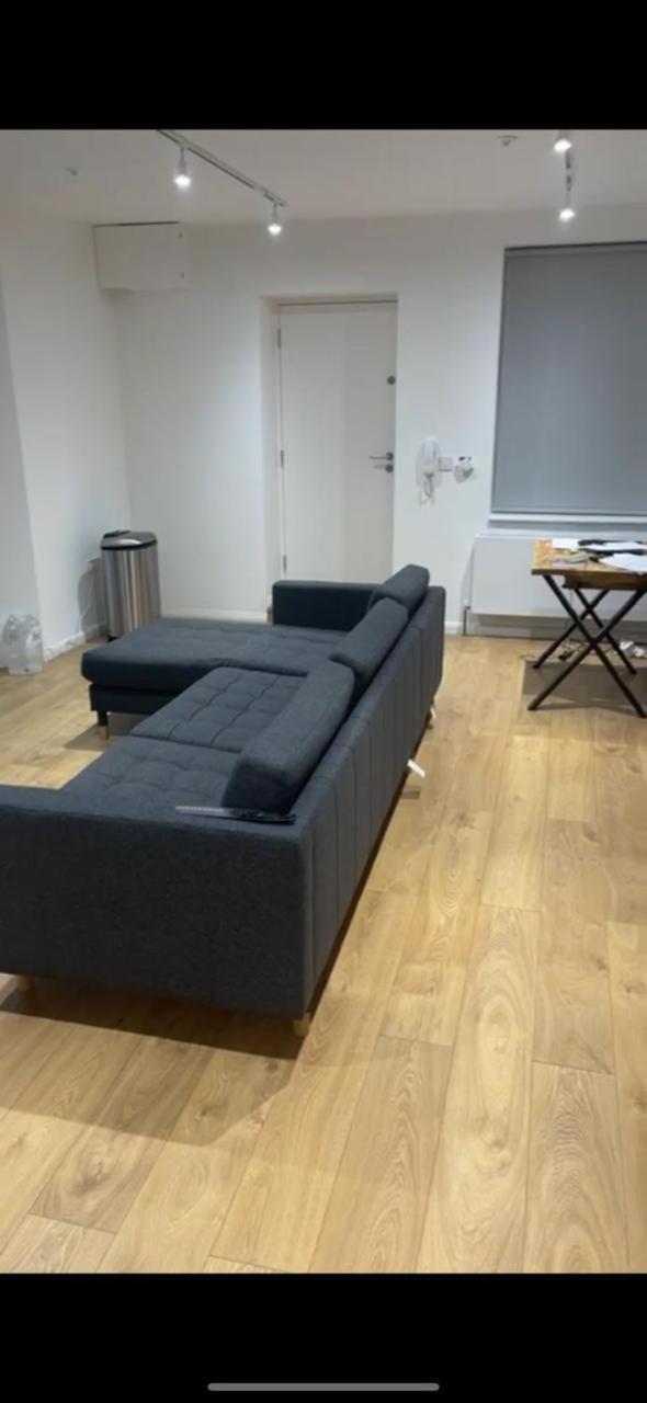 A Cozy Flat In Royalstandard Londres